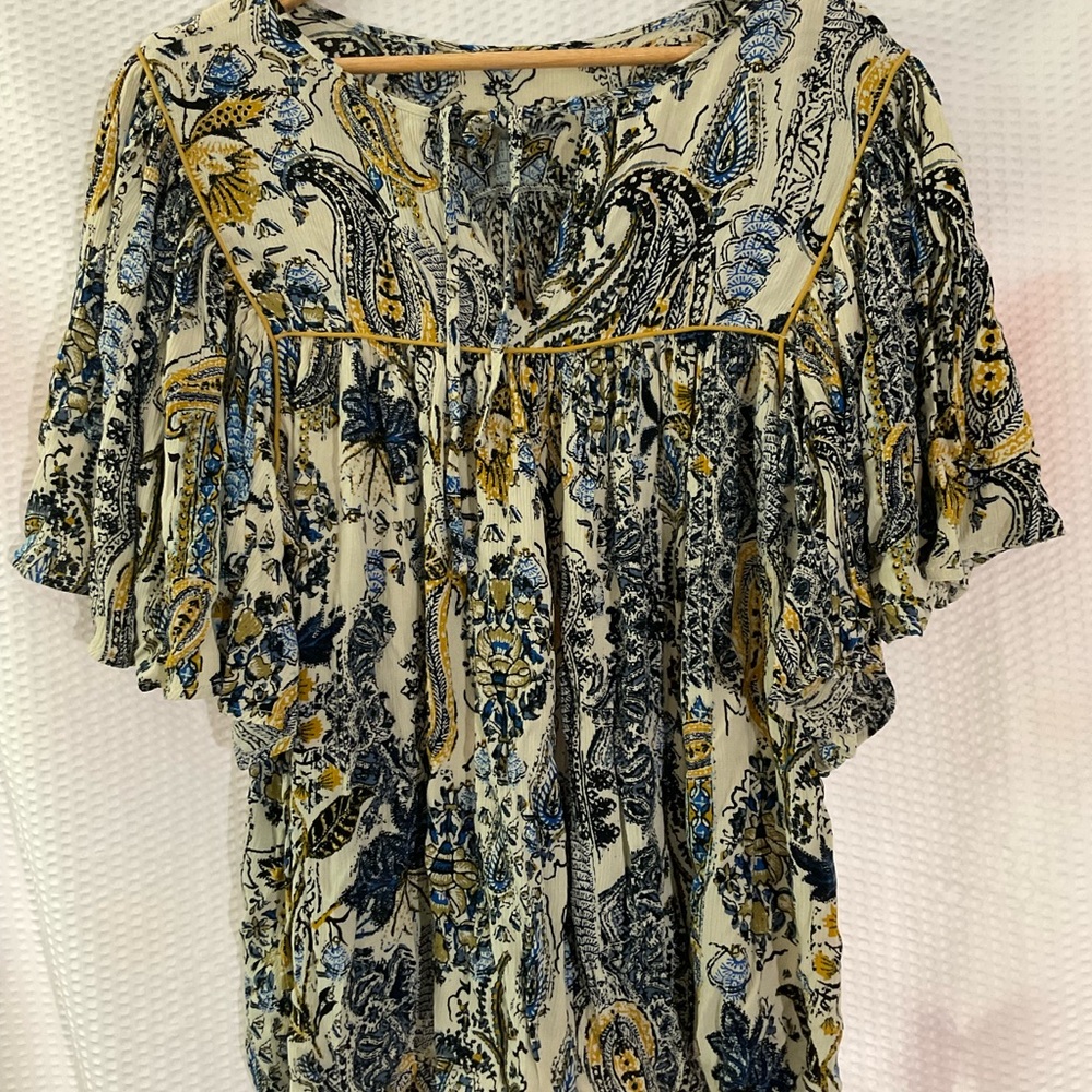 Maurices Blue and Yellow Flutter Sleeve Blouse Ruffled